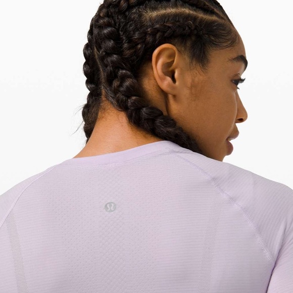 Lululemon - Swiftly Tech Long-Sleeve Shirt 2.0
Hip Length - NWT - Picture 5 of 9